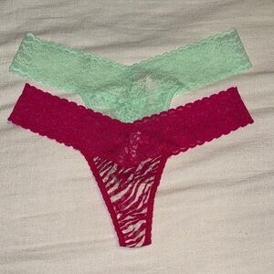 💞 NWOT Victoria’s Secret Lace Thong Bundle – 2 Pairs